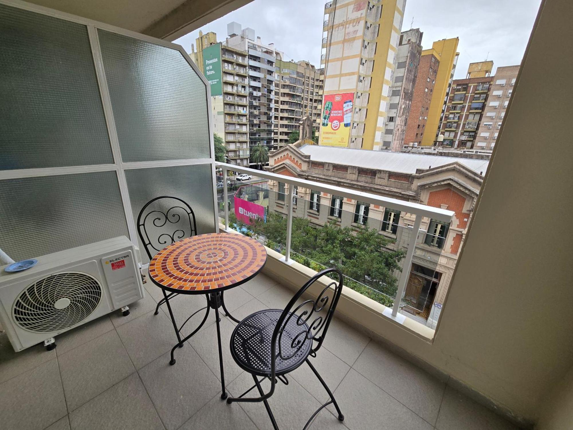 Maipu Y Avda. Pellegrini Apartment Rosario Exterior photo